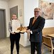 Kammersiegerin (Fachverkäuferin im Lebensmittelhandwerk, Schwerpunkt Konditorei) Mona Marie Wolf und HWK-Präsident Hans-Peter Rauch