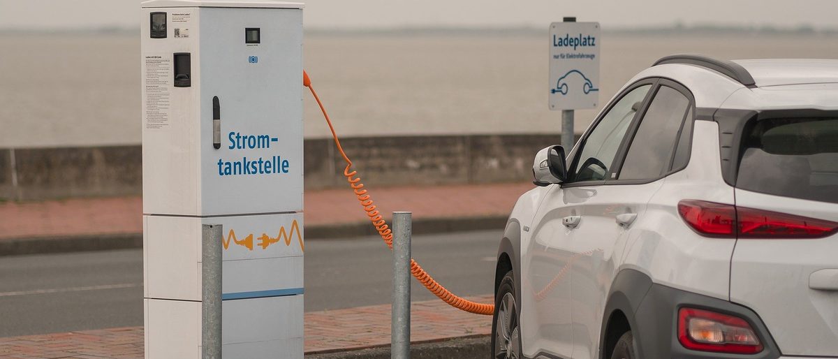 Ladesäule E-Mobilität Auto