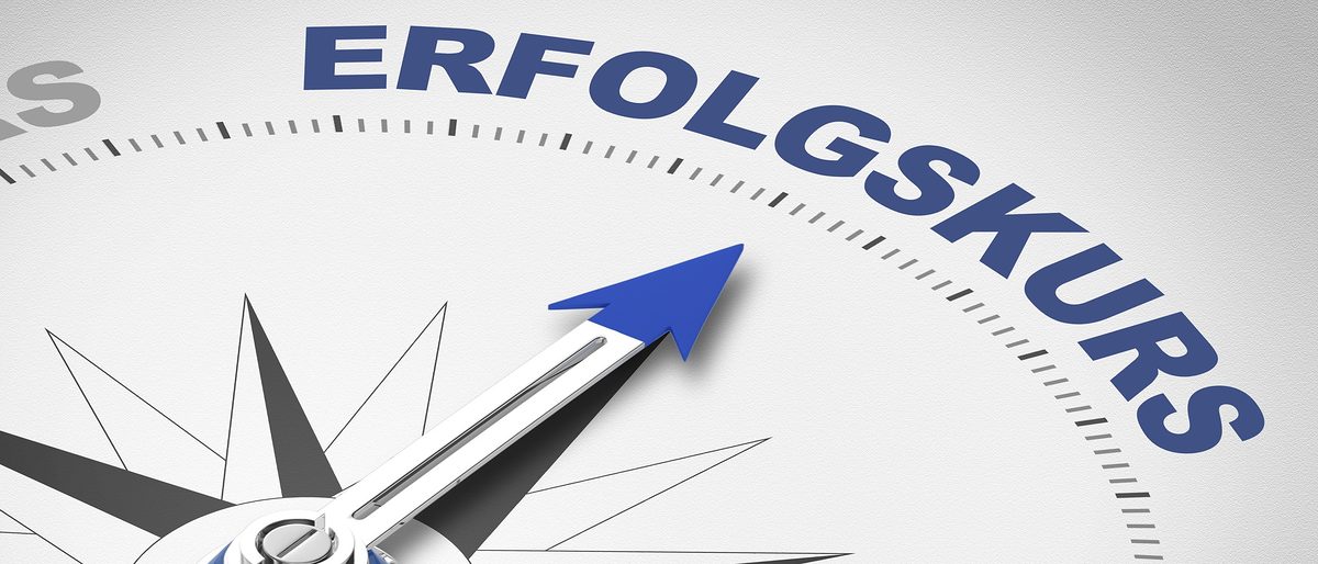 erfolg, service, start, erfolgreich, business, erfolgskurs, motivation, beratung, selbstndigkeit, plan, planung, handeln, beginn, verwirklichen, beruf, entscheidung, vernderung, machen, karriere, ziel, chance, strategie, slogan, ziele, leistung, idee, job, werbung, arbeit, herausforderung, marketing, starten, unternehmen, wort, text, kompass, kompassnadel, richtung, begriff, hintergrund