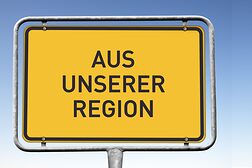 aus unserer Region, Ortswerbetafel Schlagwort(e): regionalität, region, produktvielfalt, produktwahl, heimat, business, obst, gemüse, heimisches, fleisch, marketing, verkauf, werbetafel, regionalität, region, produktvielfalt, produktwahl, heimat, business, obst, gemüse, heimisches, fleisch, marketing, verkauf, werbetafel