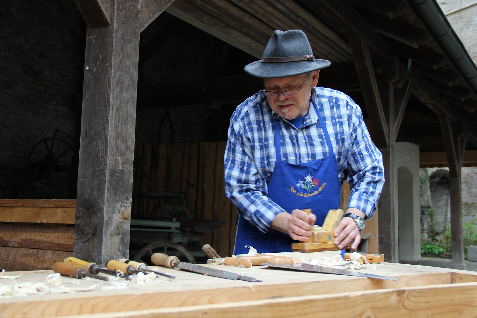 Die fleißigen Handwerker der THW-Jugend