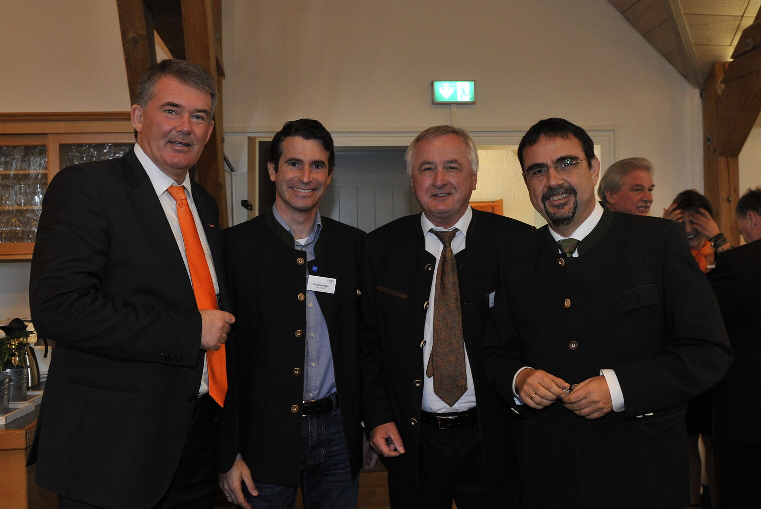 v.links: Ulrich Wagner, Eric Beißwenger MdL, Bezirkstagspräsident Jürgen Reichert und MdL Kalus Holetschek.