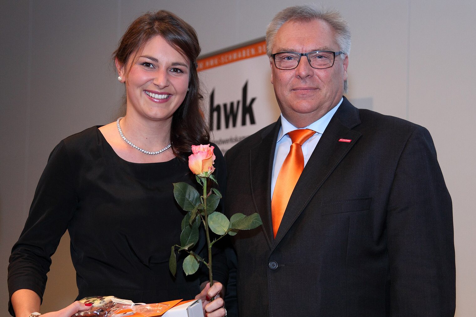 Verena Weirather und Präsident Hans-Peter Rauch 