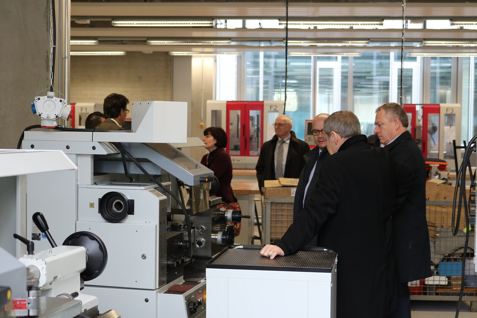 Besuch des BTZ Neubaus mit den französischen Partnerkammern 5