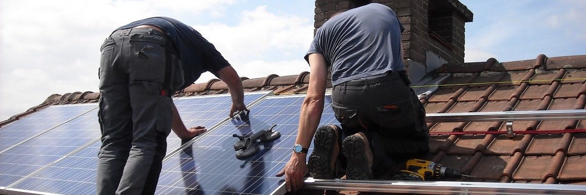 Solar_Dach_Handwerker