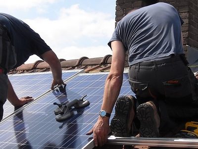 Solar_Dach_Handwerker