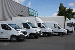 White Delivery Trucks Backed Up to A Warehouse Building Schlagwort(e): automobile, business, car, cargo, city, commercial, delivery, distribution, engine, factory, front, garage, industry, light, line, lot, modern, motor, new, park, rent, row, service, shipping, show, small, transit, transport, transportation, transporter, truck, trucking, van, vehicle, warehouse, white, truck, van, transport, vehicle, transportation, transporter, trucking, warehouse, shipping, transit, rent, delivery, automobile, business, car, cargo, city, commercial, distribution, engine, factory, front, garage, industry, light, line, lot, modern, motor, new, park, row, service, show, small, white