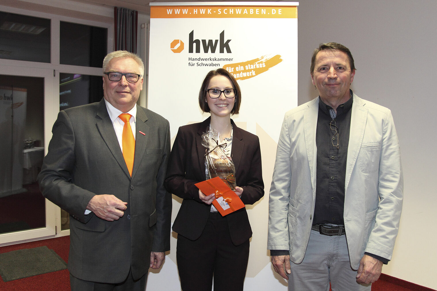 v. l.: Hans-Peter Rauch (Präsident HWK Schwaben), Lena Breyer, Hans-Joachim Scupin