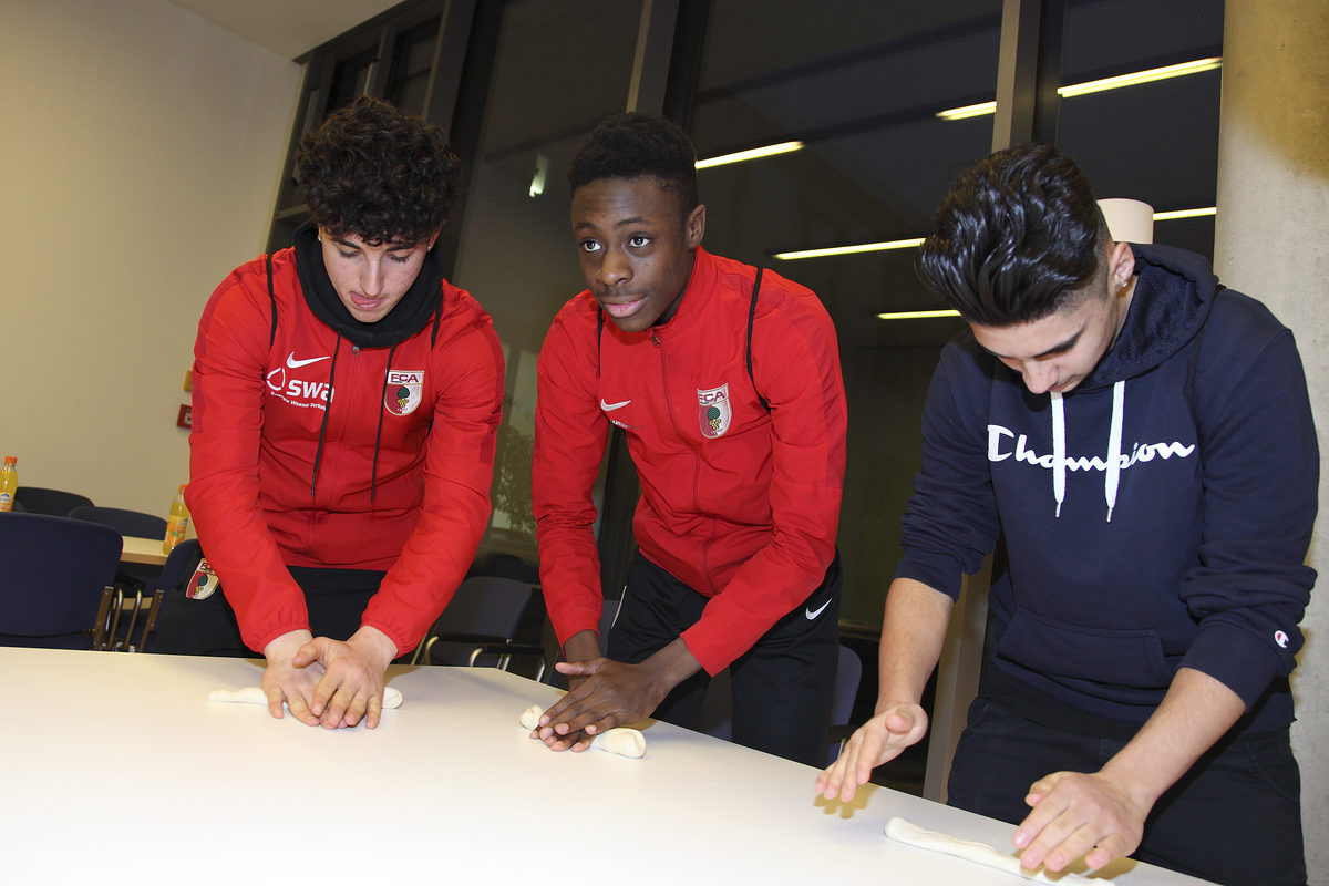 Berufsinfoveranstaltung FCA/AEV 11.02.2019 15